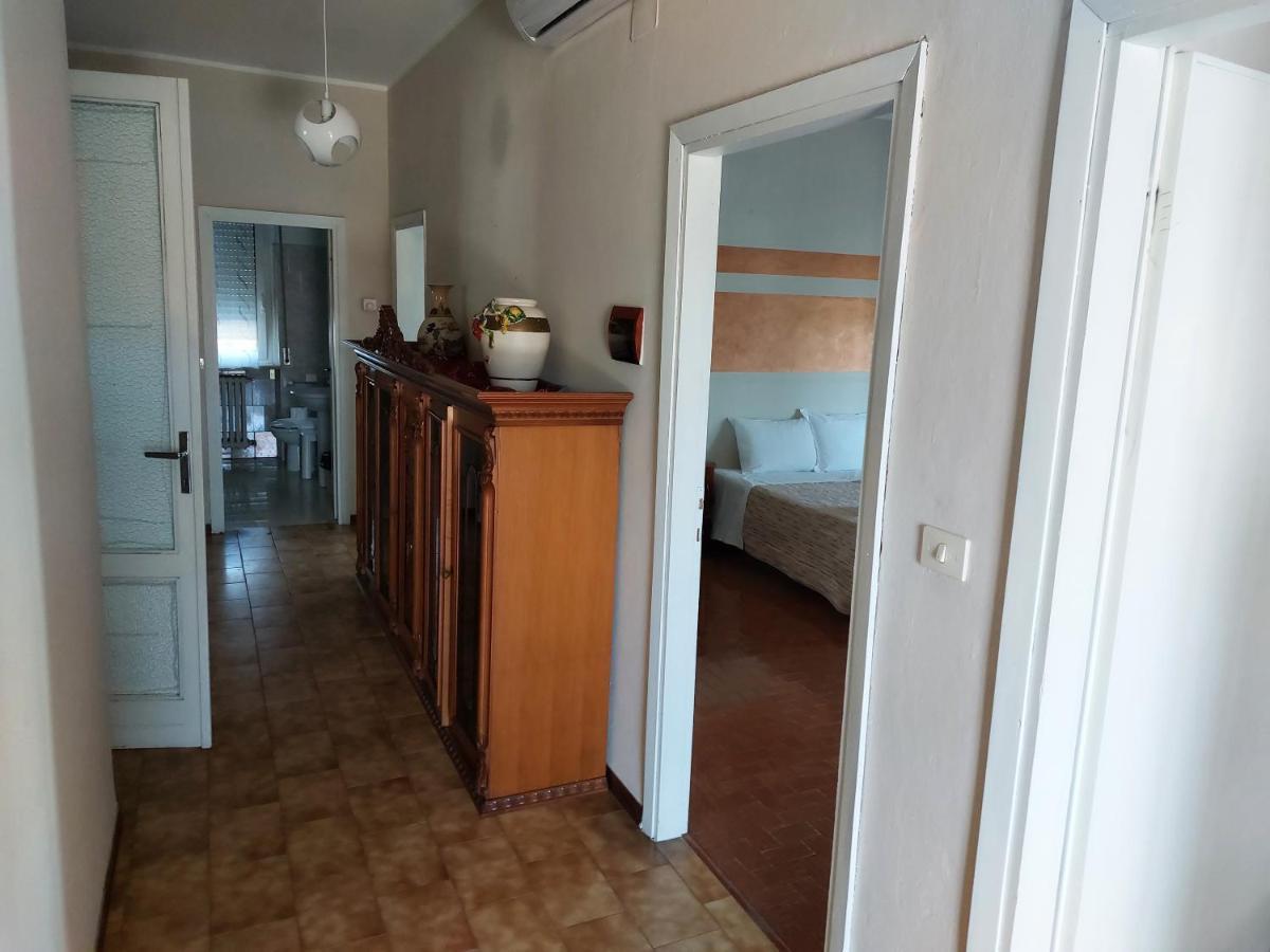 Vittoria Rooms Peschiera Peschiera del Garda Exterior foto